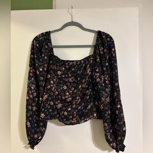Abercrombie & Fitch Floral Puff Sleeve Top